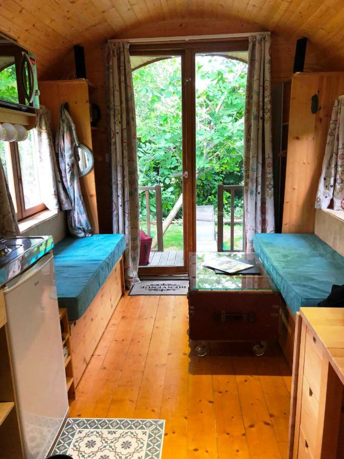 Millygite Chalet-On-Wheels By The River Esterno foto