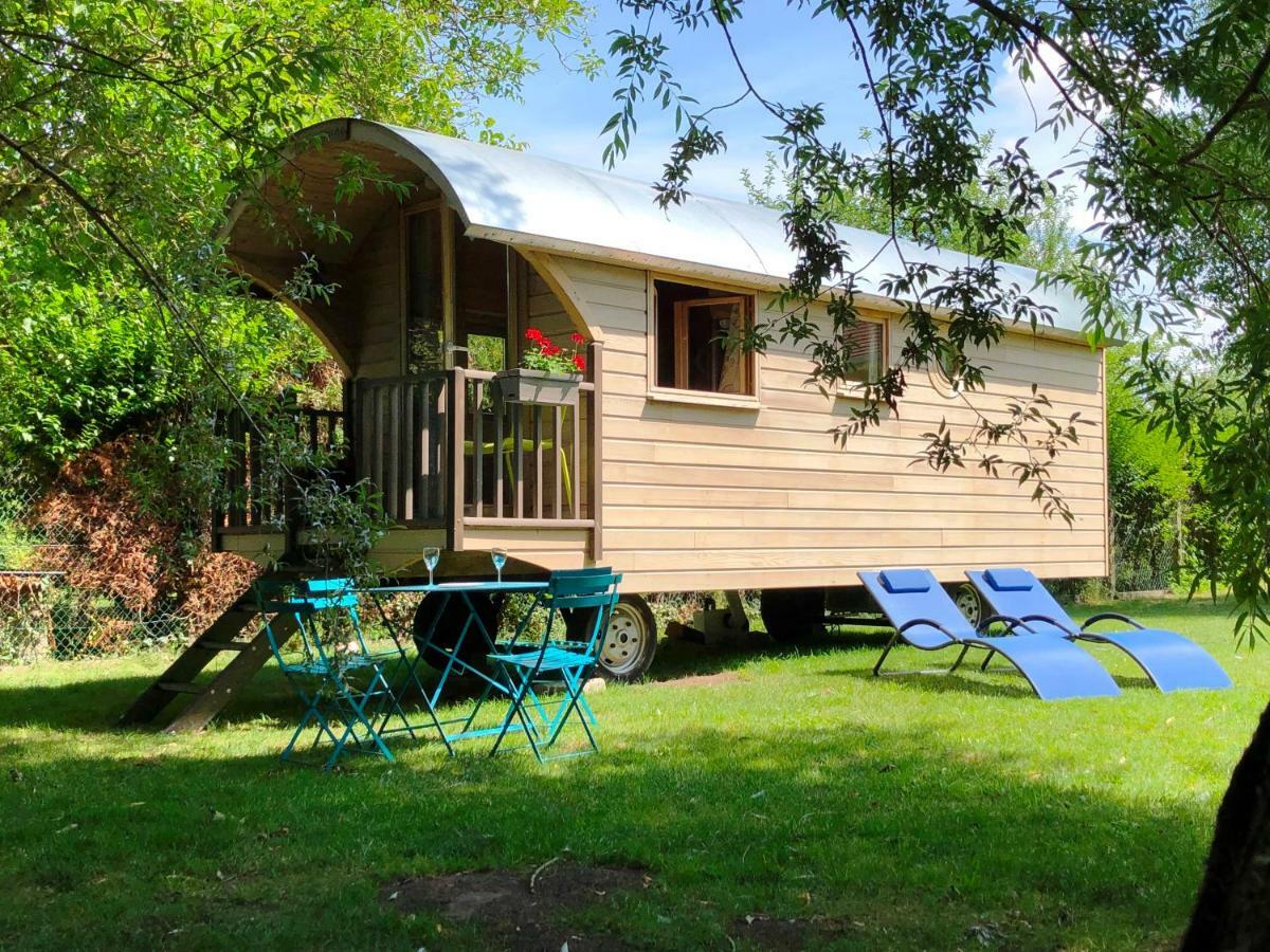 Millygite Chalet-On-Wheels By The River Esterno foto