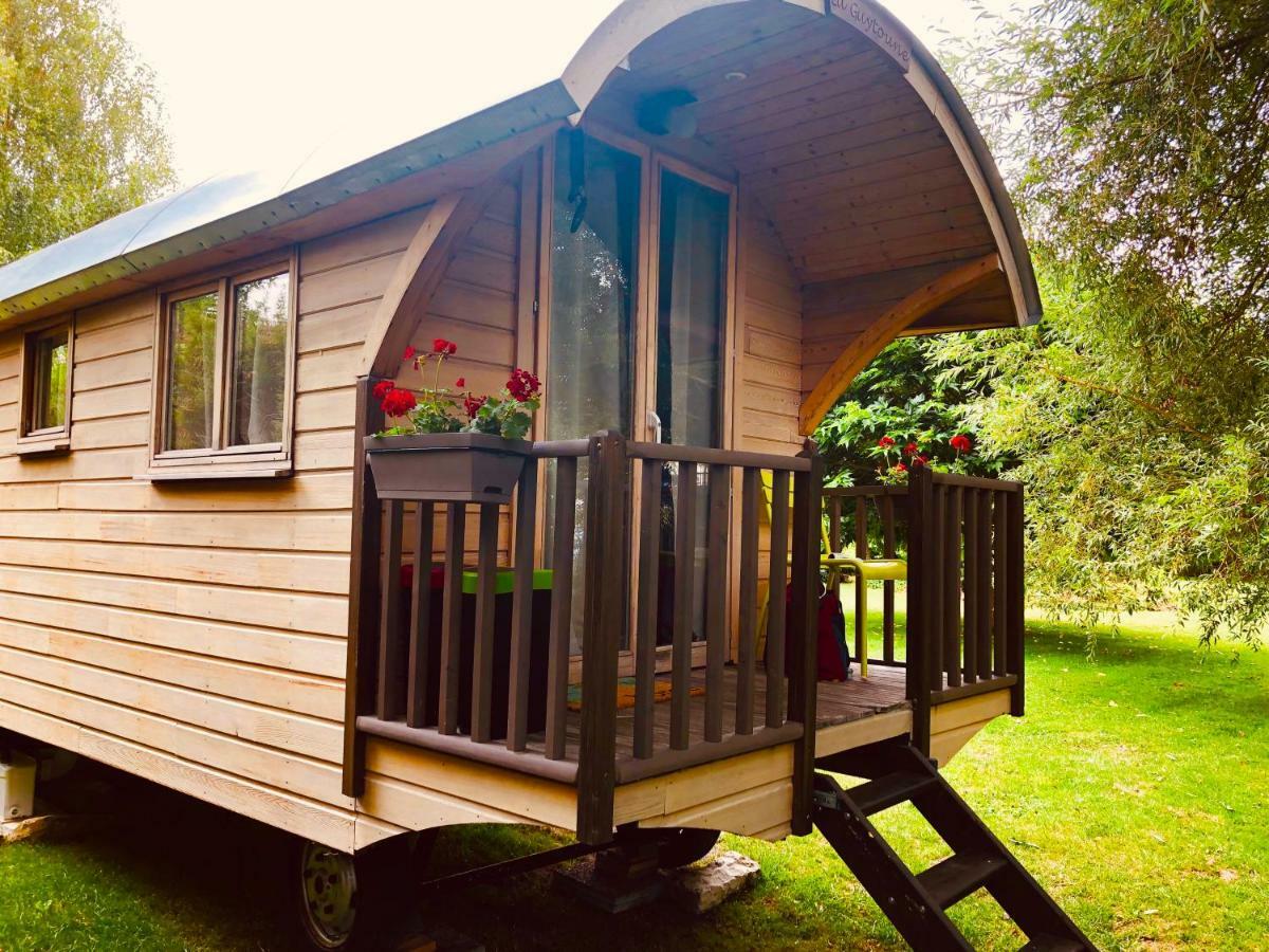 Millygite Chalet-On-Wheels By The River Esterno foto